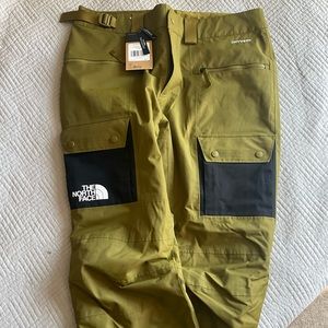 Men’s North Face ski pants